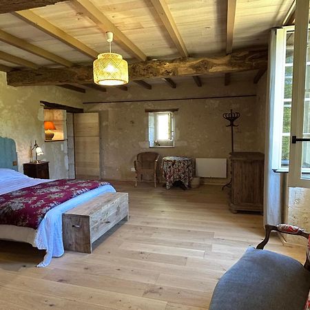 Отель Entre-Vignes-Et-Bastides Montcaret Экстерьер фото