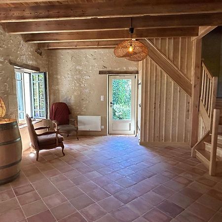 Отель Entre-Vignes-Et-Bastides Montcaret Экстерьер фото